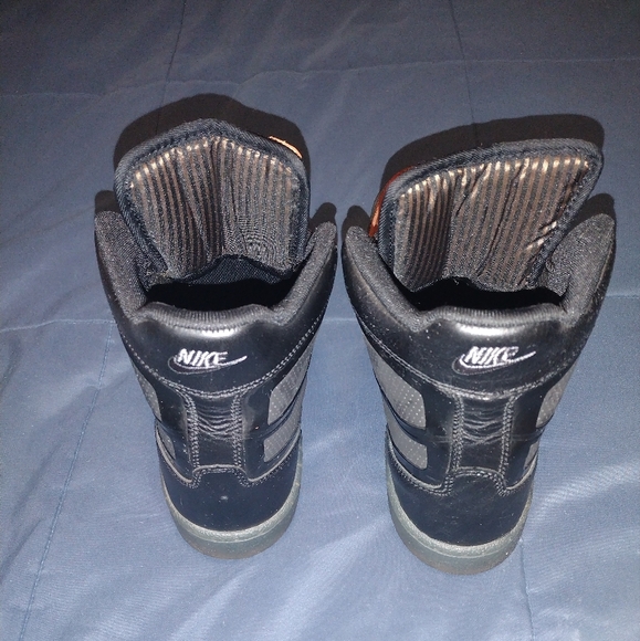 Tennis shoes - Picture 5 of 5